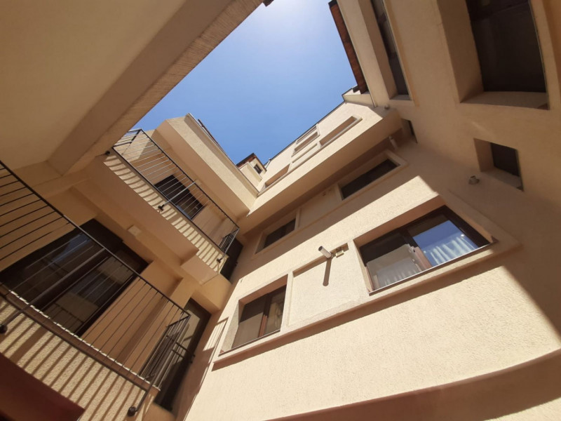 DUPLEX PENTHOUSE for sale, ultra-central, 200 sqm with three terraces of 55 sqm