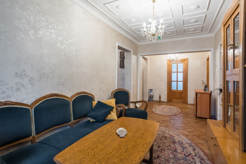 Vanzare apartament 4 camere Colentina