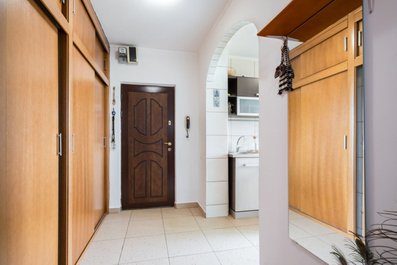 Apartament frumos in bloc bun