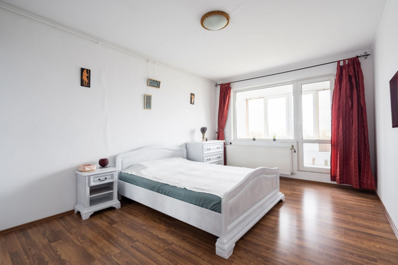 Apartament frumos in bloc bun