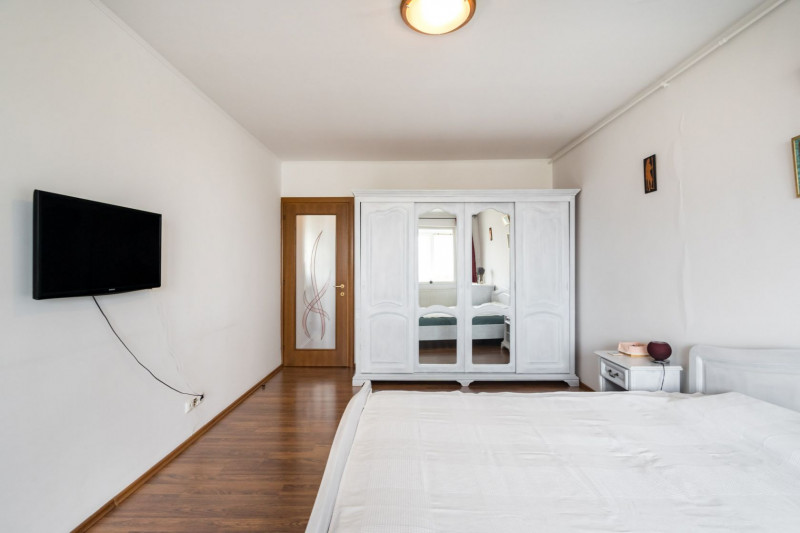 Apartament frumos in bloc bun