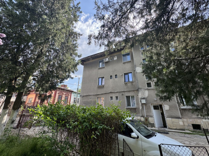 Garsoniera cu parcare și o cameră bonus