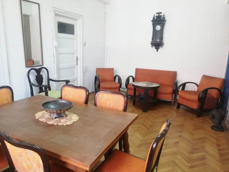 Vanzare apartament 3 camere Calea Mosilor