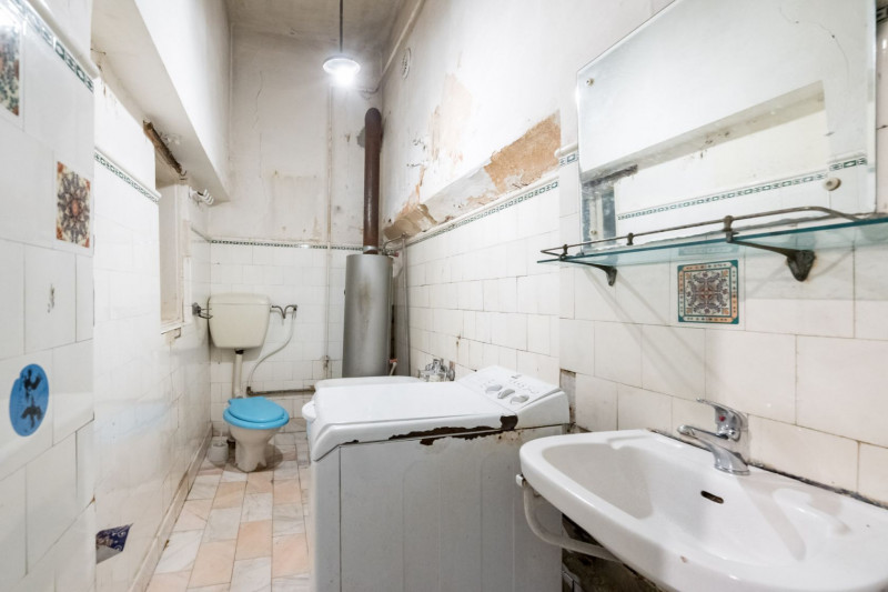 Vila de renovat, pe o stradă liniștită 