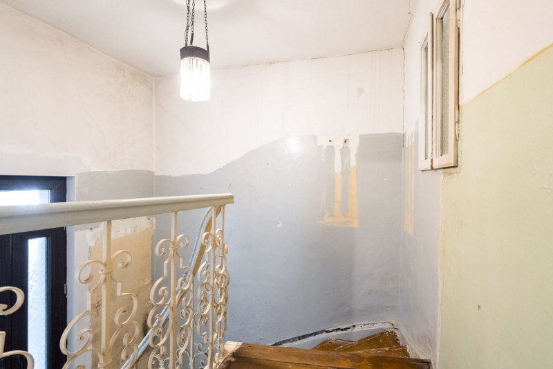 Vila de renovat, pe o stradă liniștită 