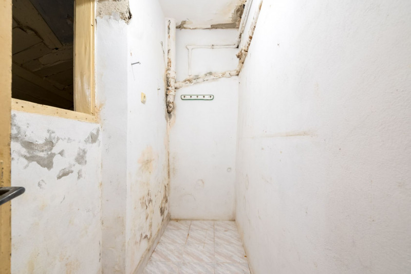 Vila de renovat, pe o stradă liniștită 