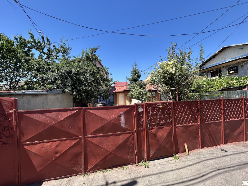 SPORTULUI, APROAPE DE INTRAREA LA SPITALUL FUNDENI, CASA 3 CAM, SINGUR CURTE 