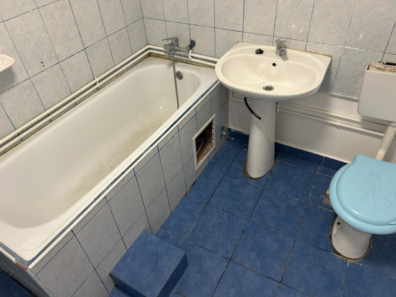SPORTULUI, APROAPE DE INTRAREA LA SPITALUL FUNDENI, CASA 3 CAM, SINGUR CURTE 