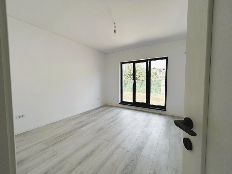 CREDIT DEZVOLTATOR! CASA STIL MEDITERANEAN 4 CAMERE CU CURTE