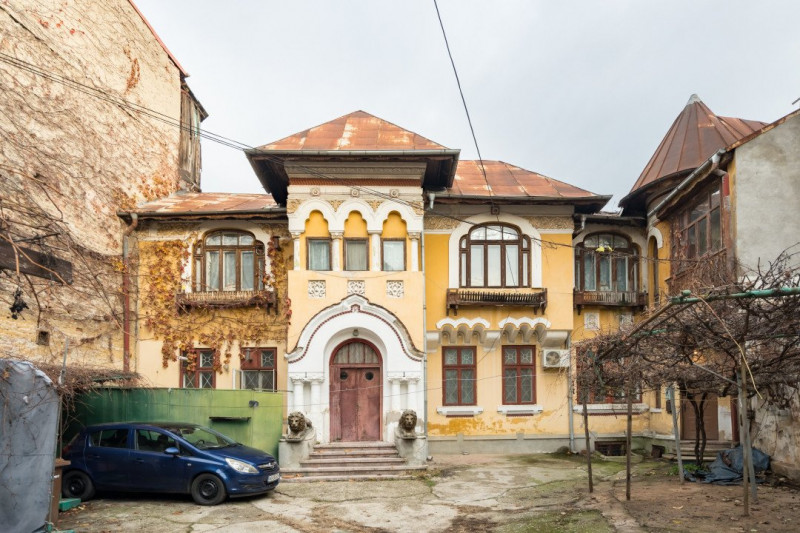 Vila interbelica, curte libera 362mp Cismigiu - Piata Victoriei