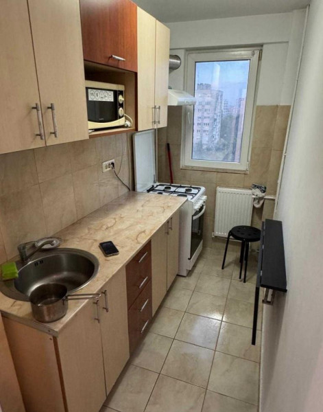 Doua camere decomandat, Lujerului, 2 balcoane, 5 minute de metrou