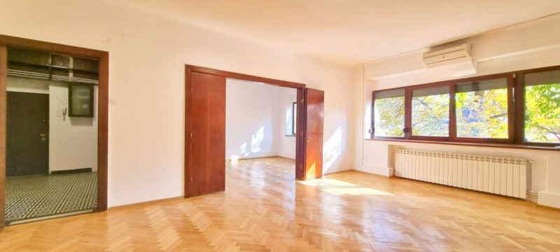 APARTAMENT CU 4 CAMERE 132 MP PIATA ROMANA, LAHOVARI, DIONISIE LUPU
