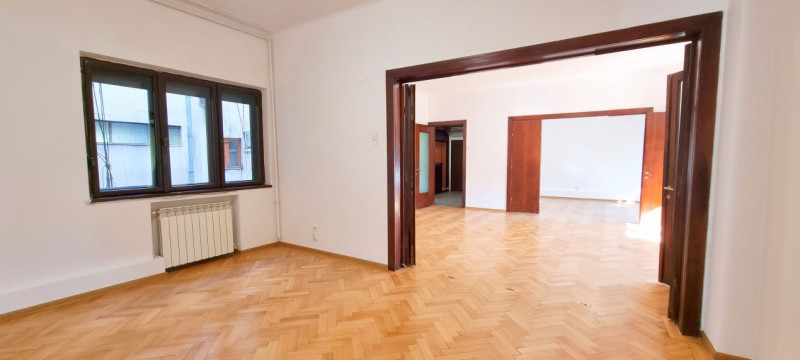 APARTAMENT CU 4 CAMERE 132 MP PIATA ROMANA, LAHOVARI, DIONISIE LUPU