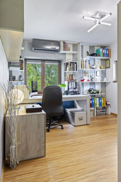 Apartament 3 camere in vila Domenii | zona verde | renovat total | curte proprie
