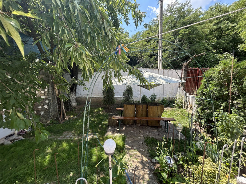 VAND O VILA IN PADUREA DIN FILIPESTI