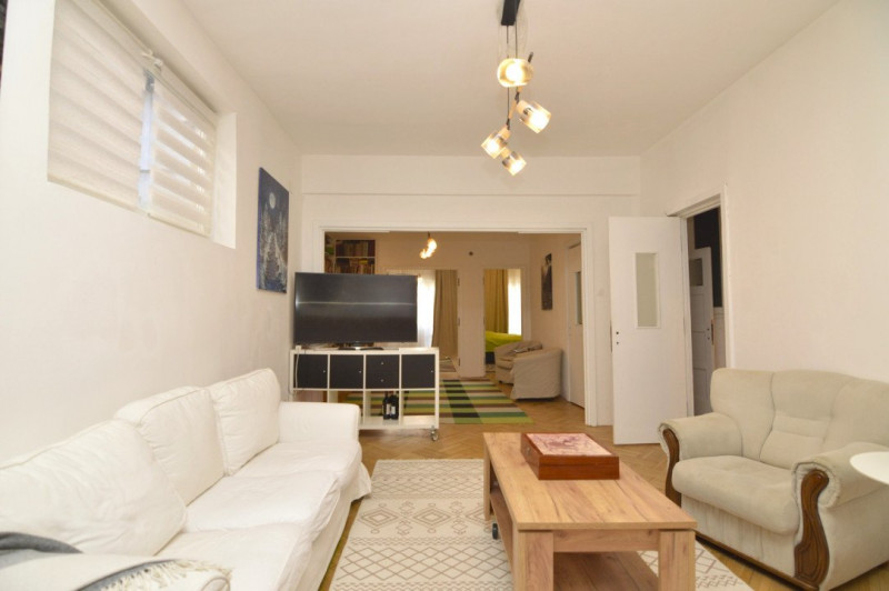 VANZARE APARTAMENT 4 CAMERE ULTRACENTRAL - ARMENEASCA