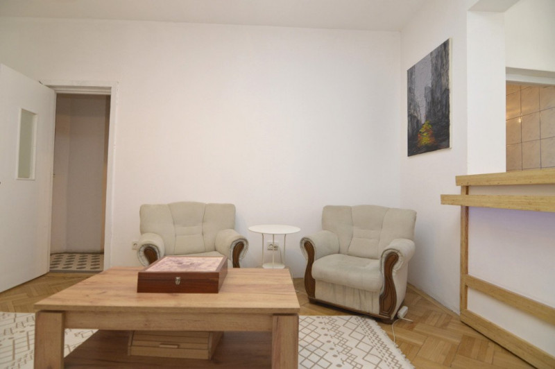 VANZARE APARTAMENT 4 CAMERE ULTRACENTRAL - ARMENEASCA