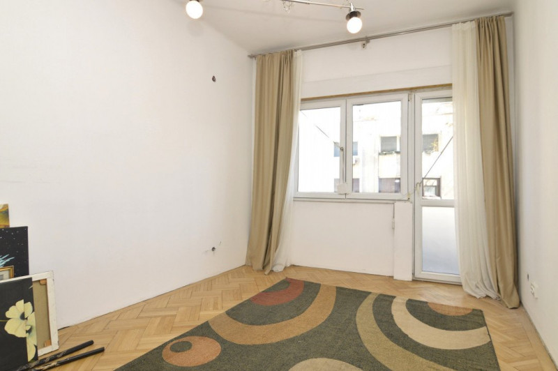 VANZARE APARTAMENT 4 CAMERE ULTRACENTRAL - ARMENEASCA