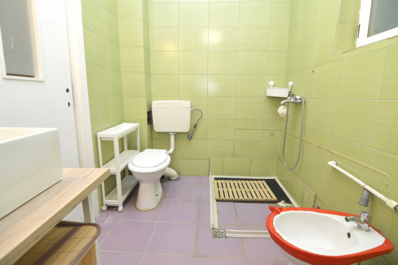 VANZARE APARTAMENT 4 CAMERE ULTRACENTRAL - ARMENEASCA