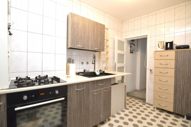 VANZARE APARTAMENT 4 CAMERE ULTRACENTRAL - ARMENEASCA