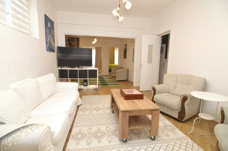 VANZARE APARTAMENT 4 CAMERE ULTRACENTRAL - ARMENEASCA
