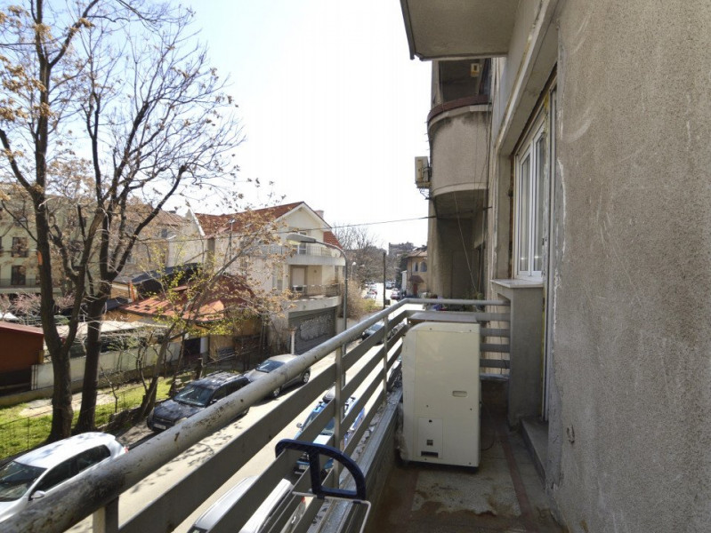 VANZARE APARTAMENT 4 CAMERE ULTRACENTRAL - ARMENEASCA