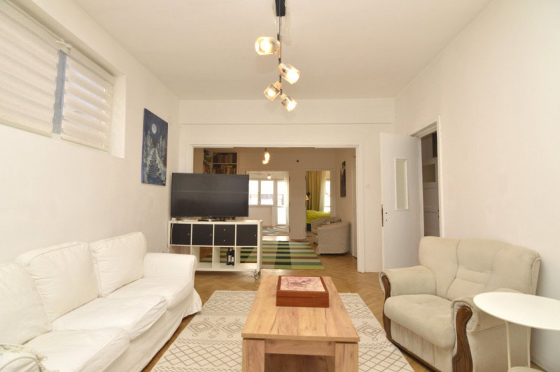 VANZARE APARTAMENT 4 CAMERE ULTRACENTRAL - ARMENEASCA