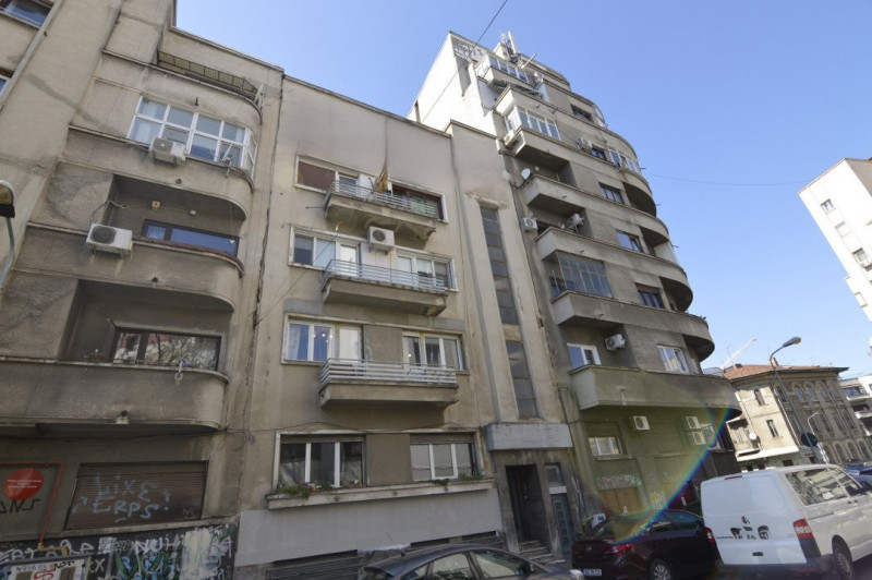 VANZARE APARTAMENT 4 CAMERE ULTRACENTRAL - ARMENEASCA