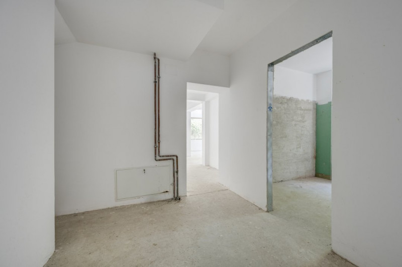 Vila Primaverii, S+P+1+M, 389 mp teren, 266 teren liber