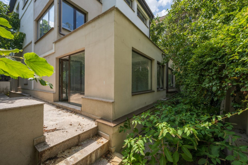 Vila Primaverii, S+P+1+M, 389 mp teren, 266 teren liber