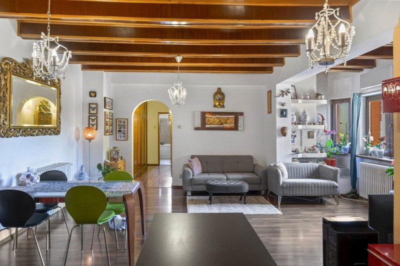 Casa versatila Banu Manta | 12 camere | Curte individuala | 4 locuri de parcare