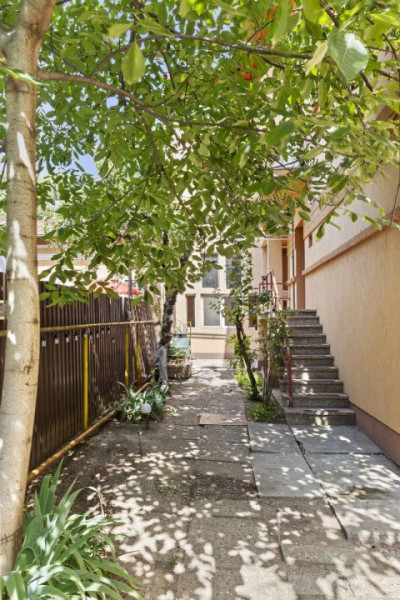 Casa versatila Banu Manta | 12 camere | Curte individuala | 4 locuri de parcare