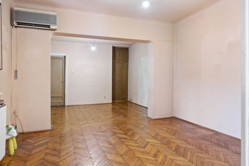 Casa versatila Banu Manta | 12 camere | Curte individuala | 4 locuri de parcare