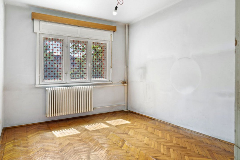 Casa versatila Banu Manta | 12 camere | Curte individuala | 4 locuri de parcare