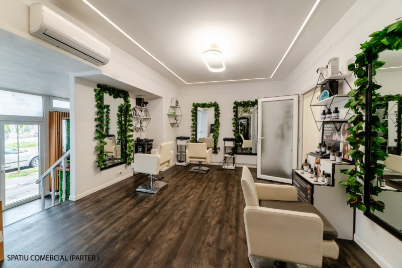 Cladire S+P+2+M centrul orasului pe Bld.Mamaia cu 3 apartamente+spatiu comercial