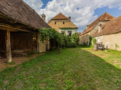 Casă de vânzare rustică 4 camere, lângă Viscri – județul Brașov