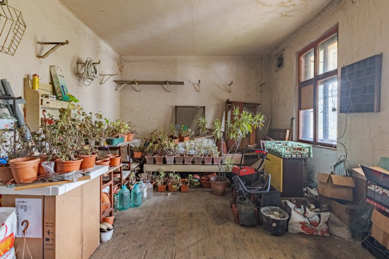 Casă de vânzare 5 camere în Brașov- teren 900 mp