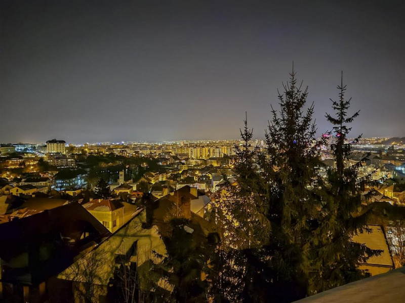Castelariu: spectacol panoramic, locatie prestigioasa, exclusivist confort
