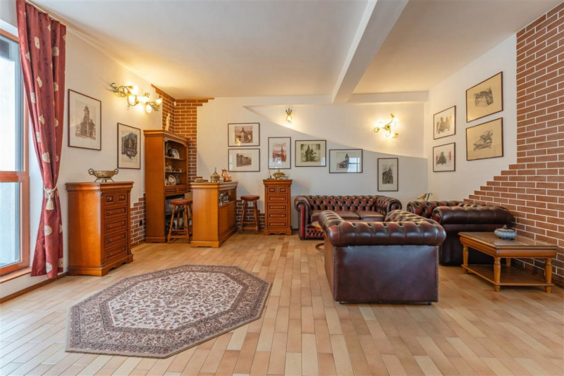 Castelariu: spectacol panoramic, locatie prestigioasa, exclusivist confort