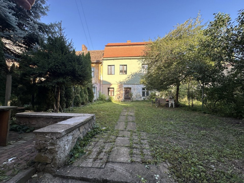 Apartament 4 camere, Cetatii
