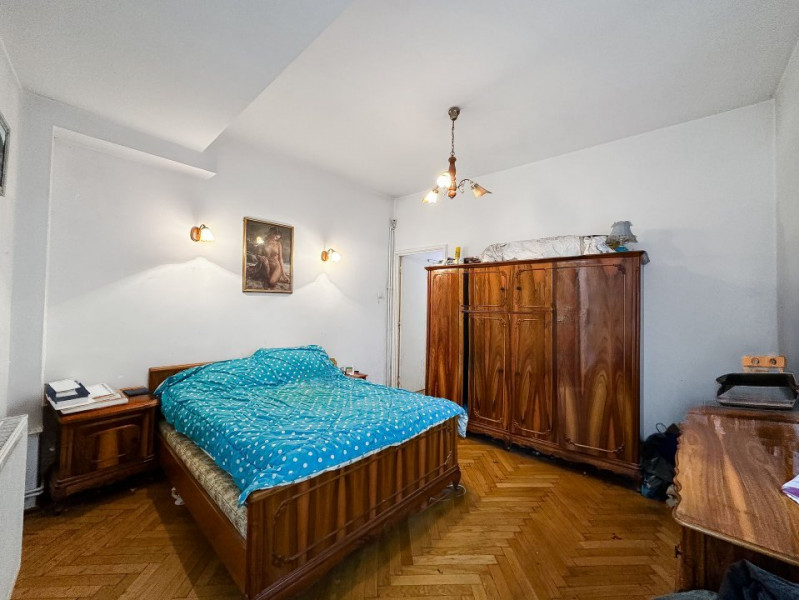 Ultracentral. Apartament 3 camere la doi pași de Calea Victoriei