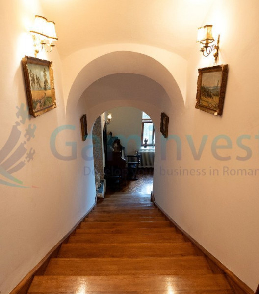 Conac nobiliar restaurat în Bihor, România