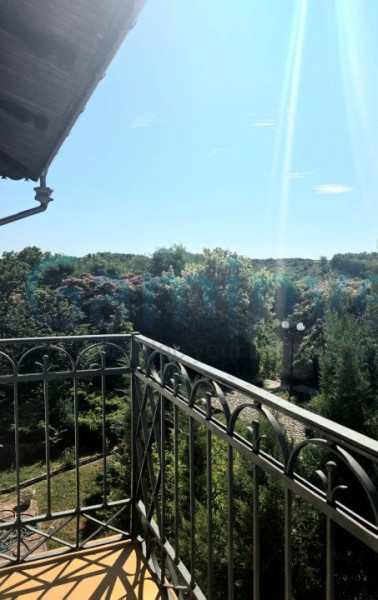 Conac nobiliar restaurat în Bihor, România