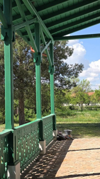 Conac istoric de poveste, restaurat recent – Poiana, Bihor