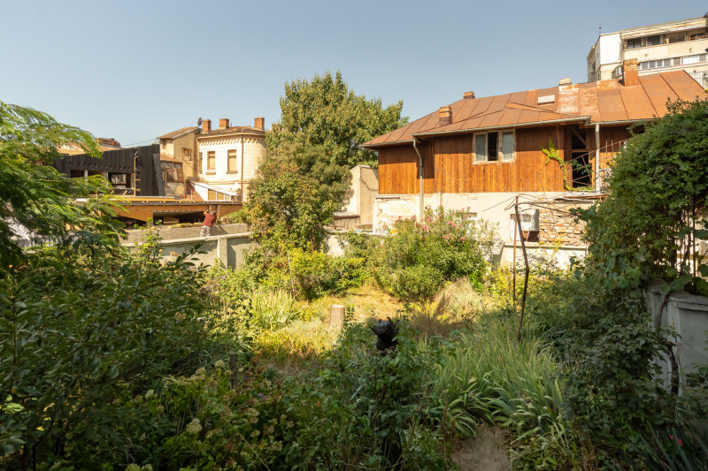 O vila cu prestanta, in Cismigiu