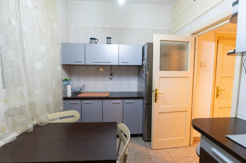 Apartament unic cu 2 camere in blocurile rusesti din Vatra Luminoasa
