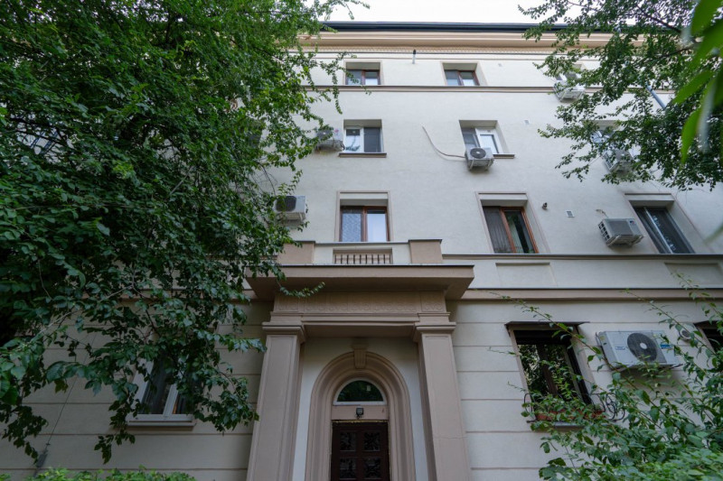 Apartament unic cu 2 camere in blocurile rusesti din Vatra Luminoasa