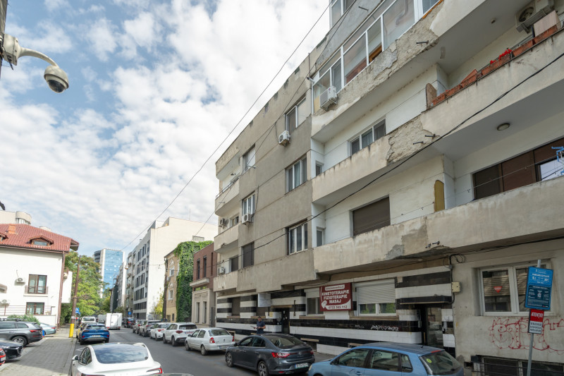 Cuibul din centru