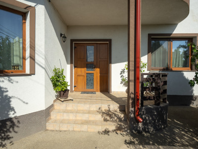 Casa de familie in Saftica