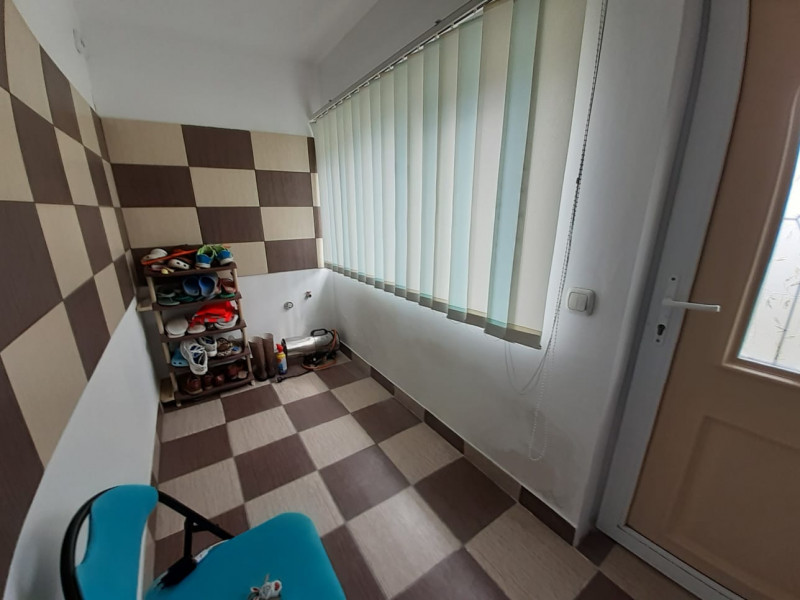 VAND CASUTA CU 3120 MP TEREN, SURDESTI BREAZA